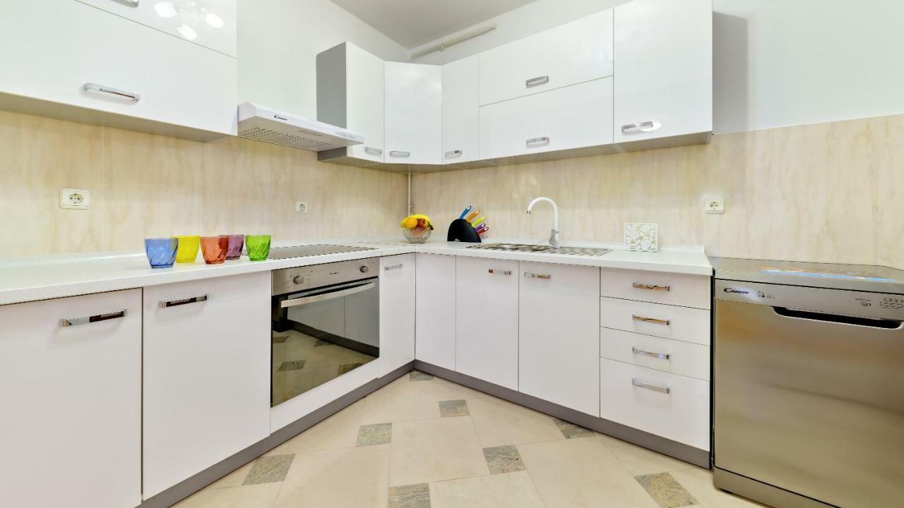Central Apartment Smiley - Free Parking Zagreb Buitenkant foto